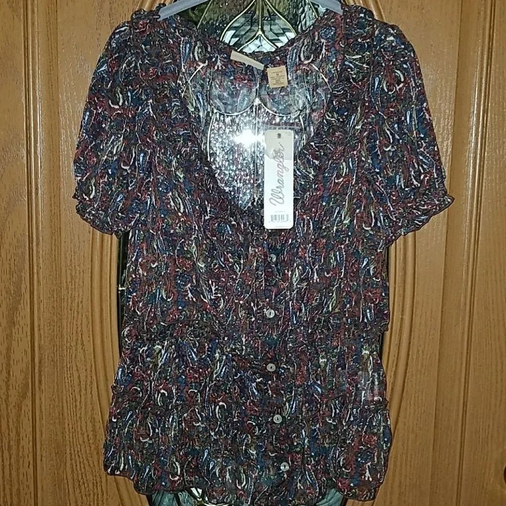 Wrangled Brown rusty color sheer top Sz M NWT.